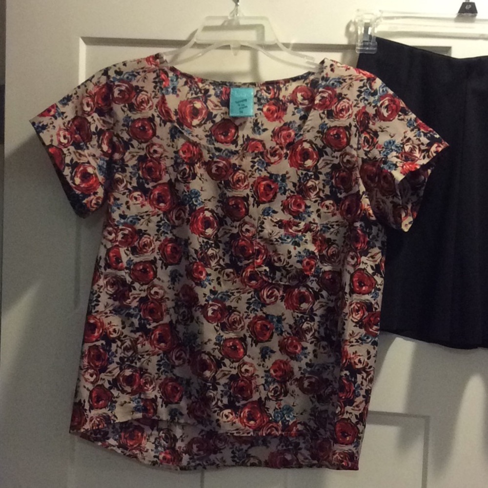 h.i.p. Happening in the present blouse/top